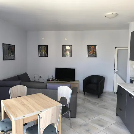 Apartman Pirop Apattments *